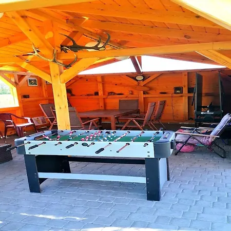 Apartman Apartment, 2 Bedrooms, Garden, Bicycles *